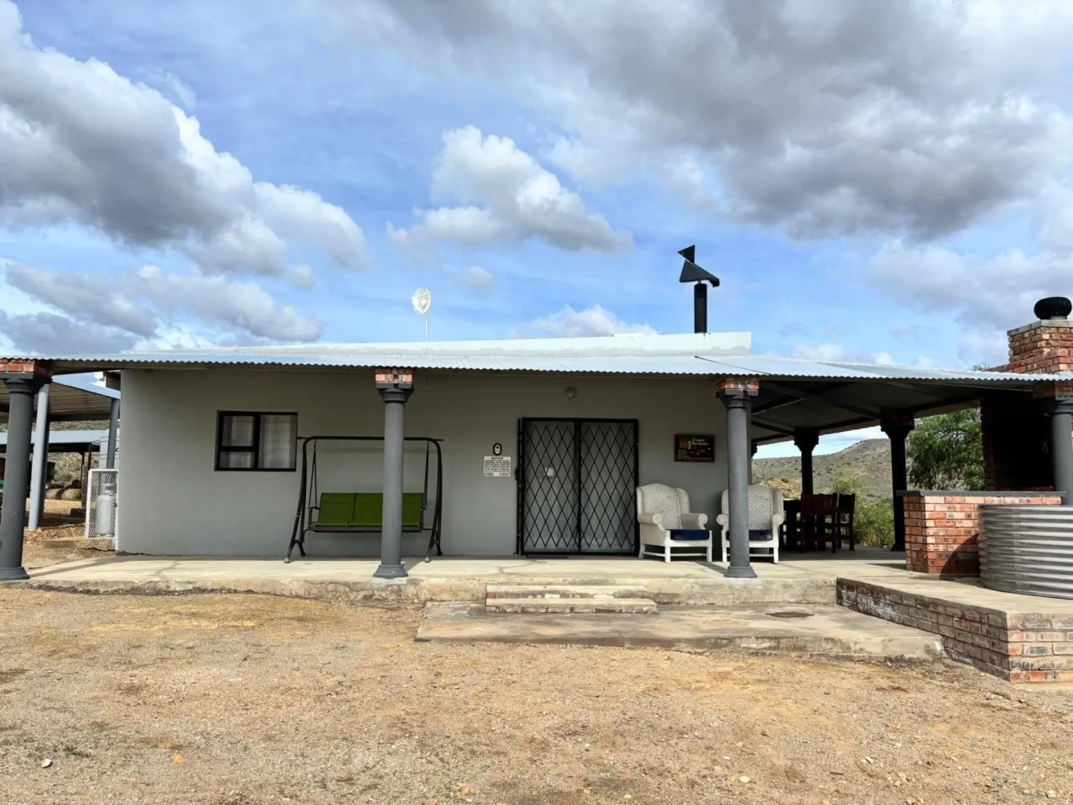 Front of Gamtoosberg Cottage with covered veranda